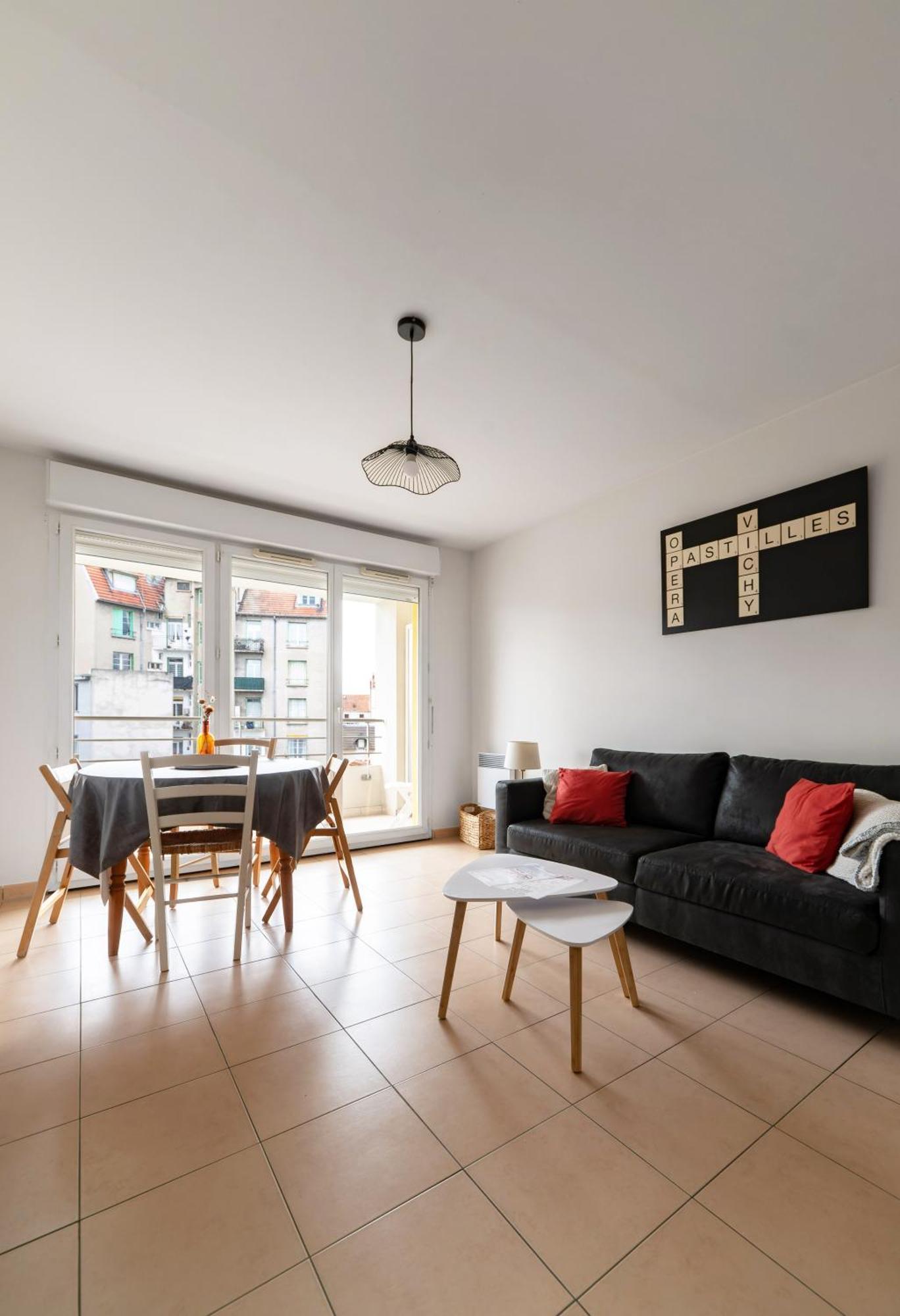 L'Eugenie - Appartement Design & Confort En Centre-Ville Vichy Exterior foto