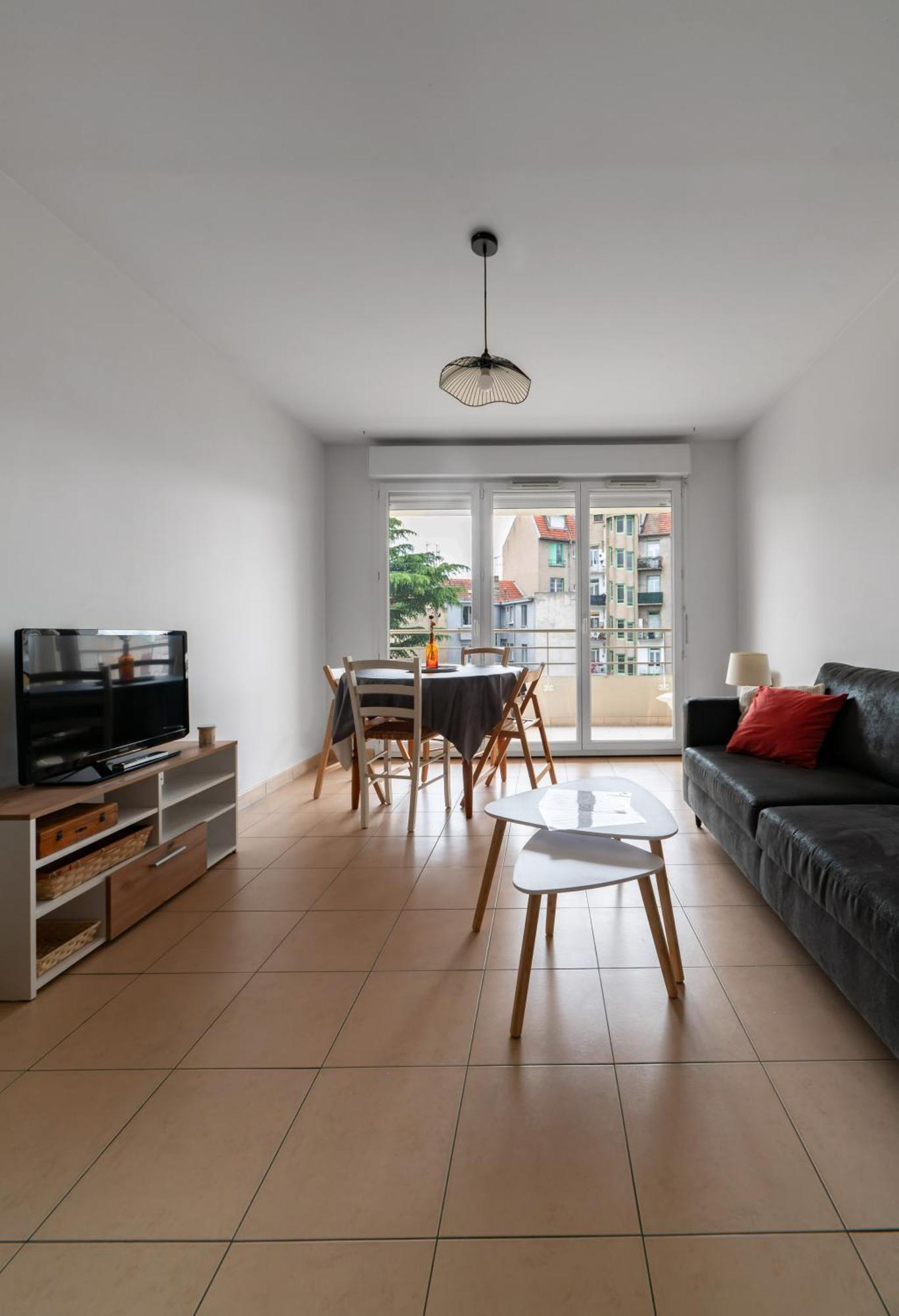 L'Eugenie - Appartement Design & Confort En Centre-Ville Vichy Exterior foto