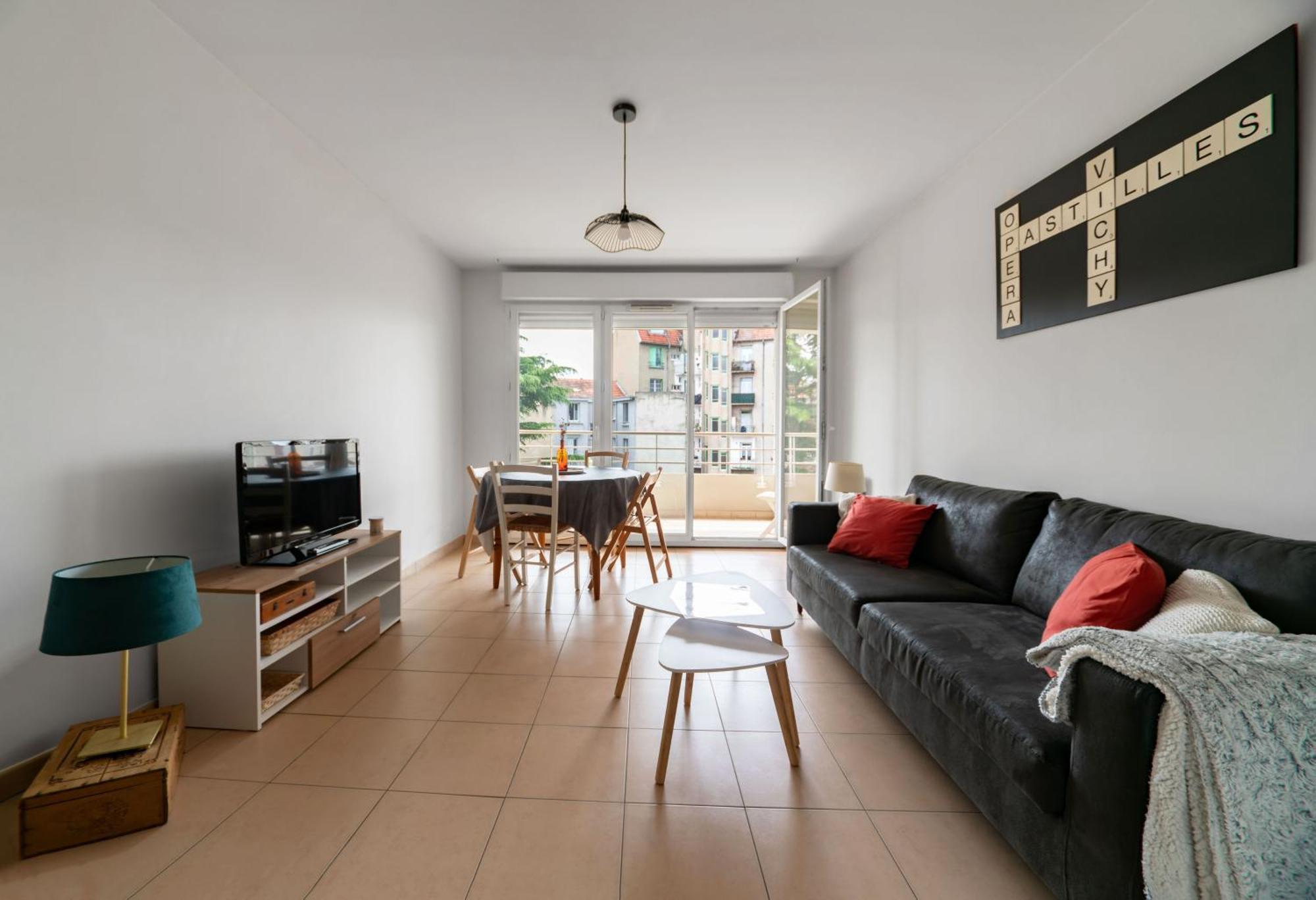 L'Eugenie - Appartement Design & Confort En Centre-Ville Vichy Exterior foto