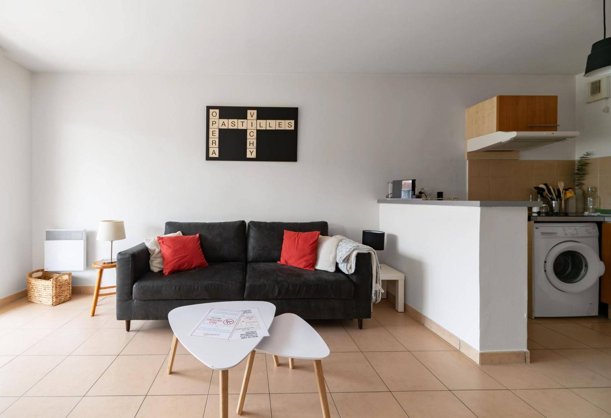 L'Eugenie - Appartement Design & Confort En Centre-Ville Vichy Exterior foto